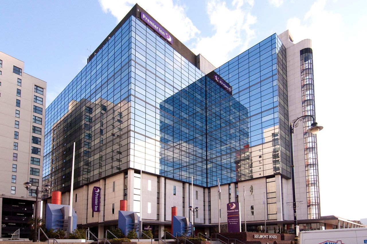 Premier Inn Cardiff City Centre Queens Street