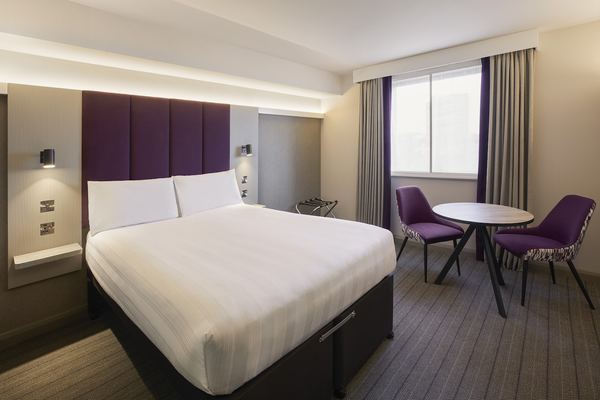 Premier Inn Chester Railway Station