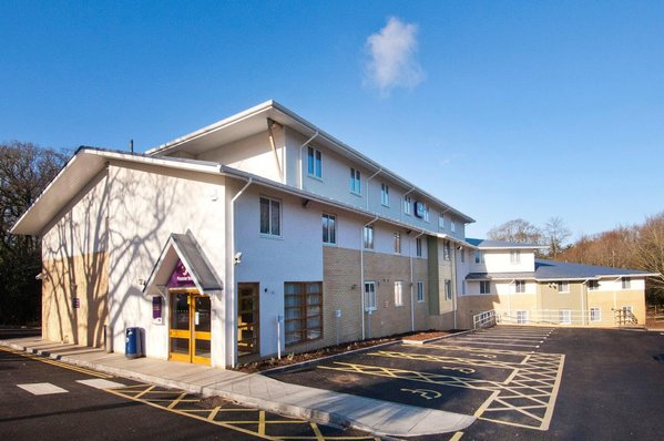 Premier Inn Christchurch Highcliffe