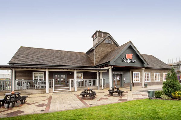 Premier Inn Doncaster Lakeside