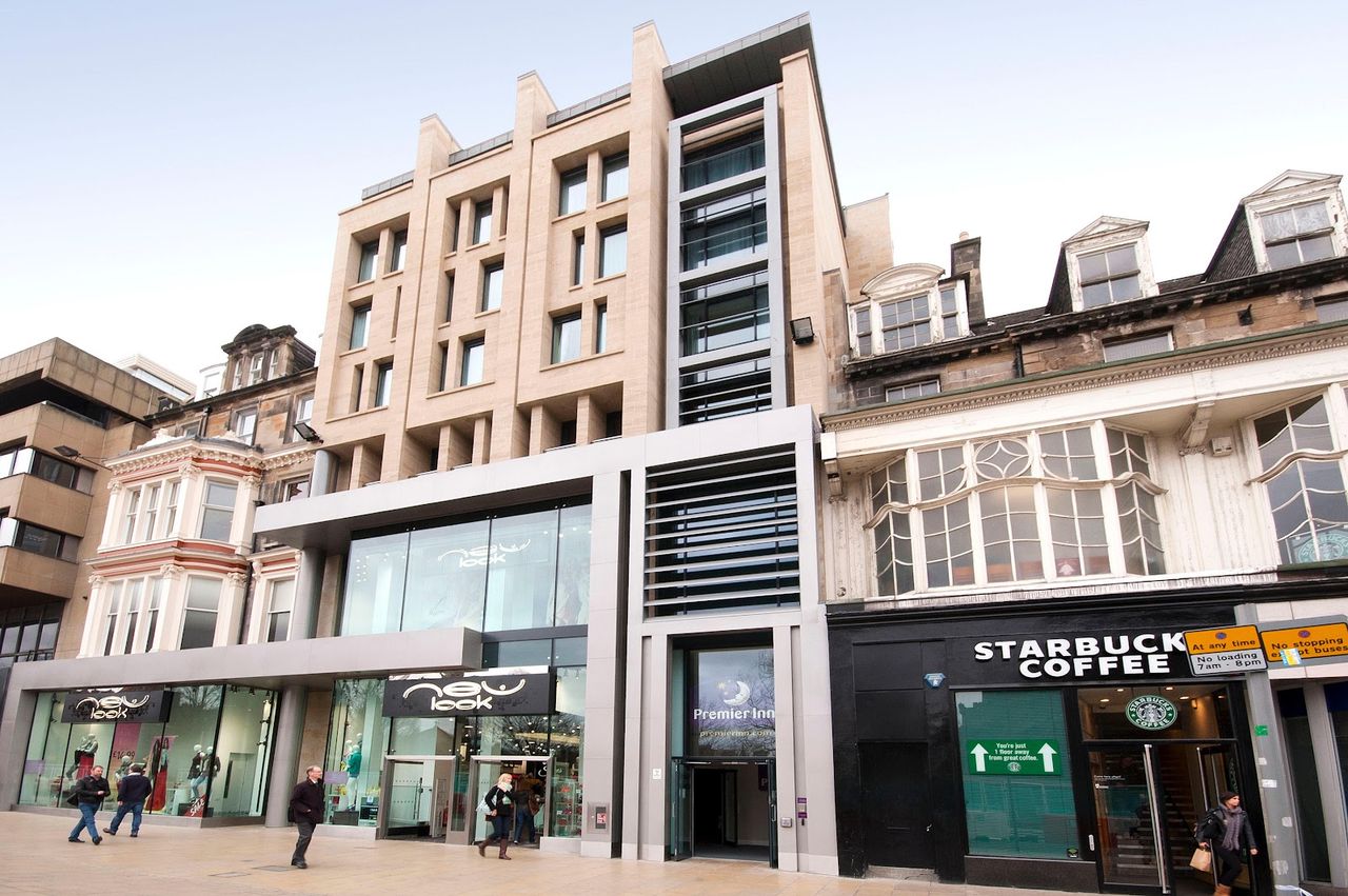 Premier Inn Edinburgh City Centre Princes Street