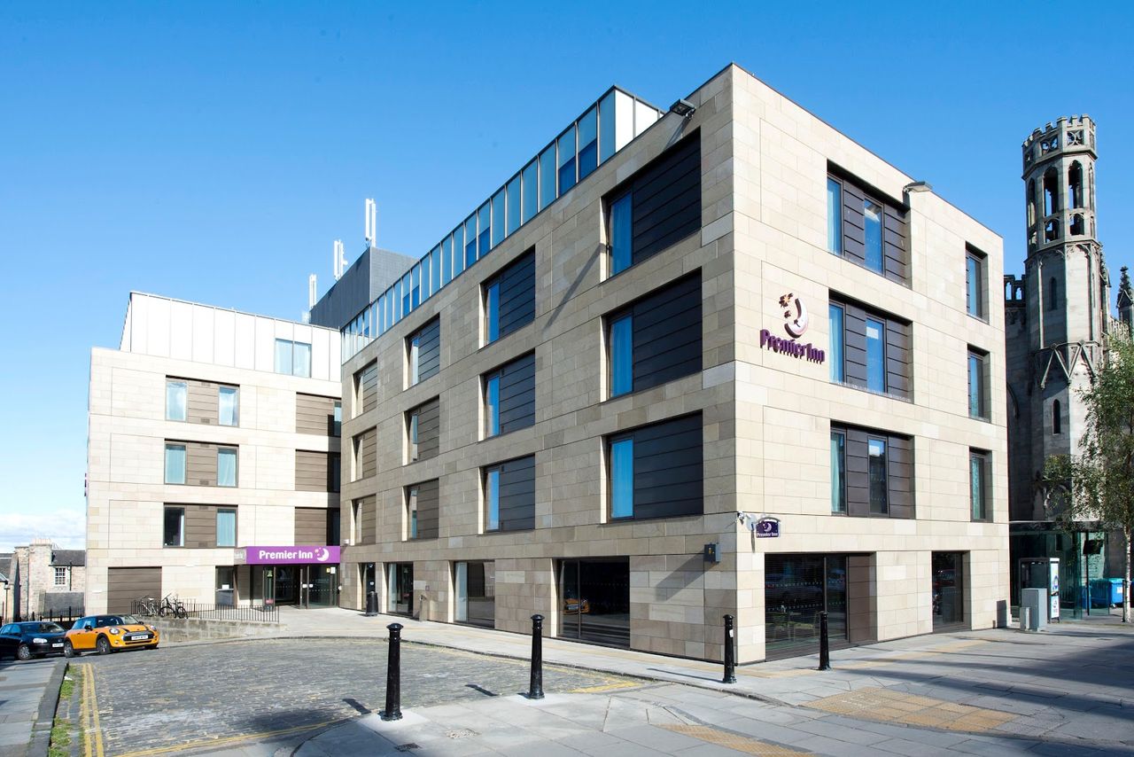 Premier Inn Edinburgh City Centre York Place St James Quarter hotel