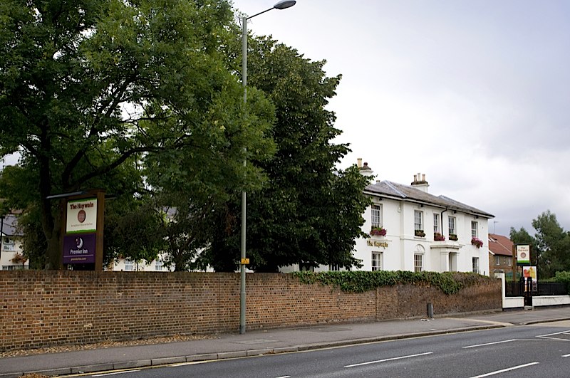 Premier Inn Epsom Central