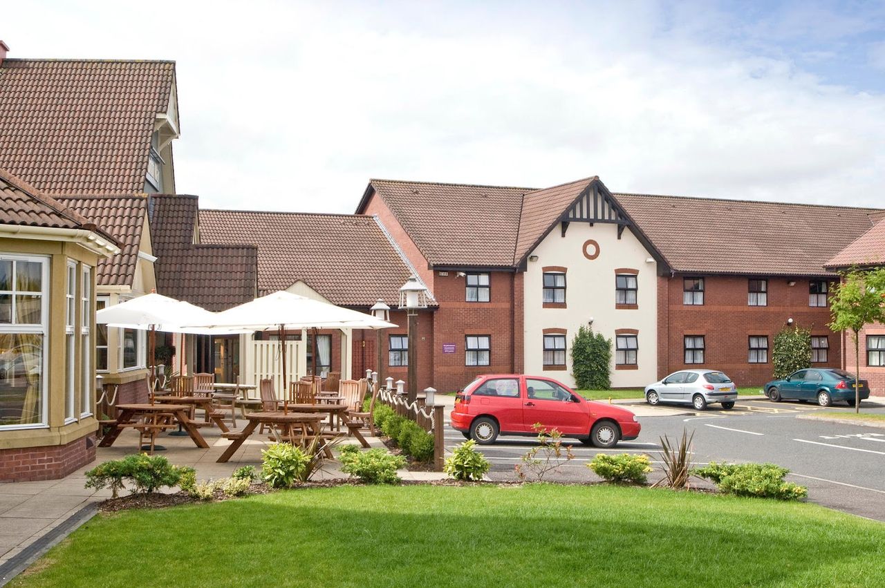 Premier Inn Glasgow Cambuslang M74 Jct2a