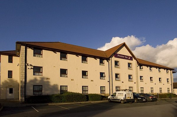 Premier Inn Haydock Park M6 J23