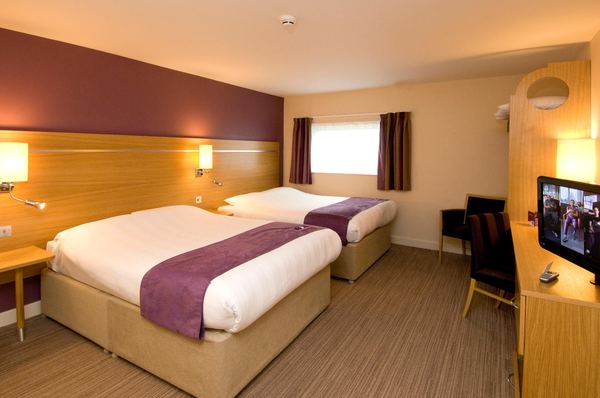 Premier Inn Manchester Airport M56 J6 Runger Lane South