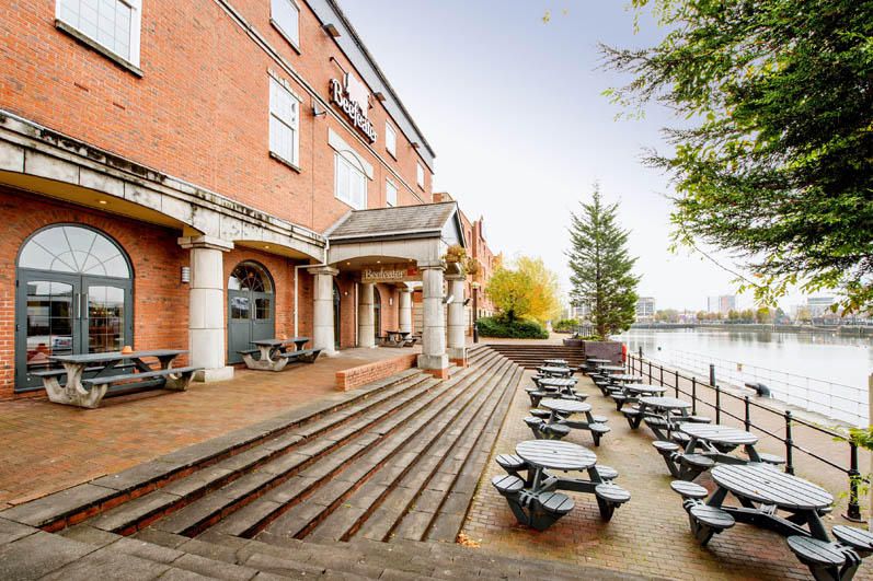 Premier Inn Manchester Salford Quays