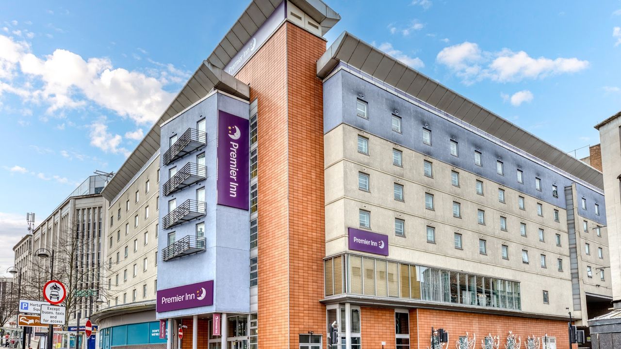 Premier Inn Sheffield City Centre Angel Street