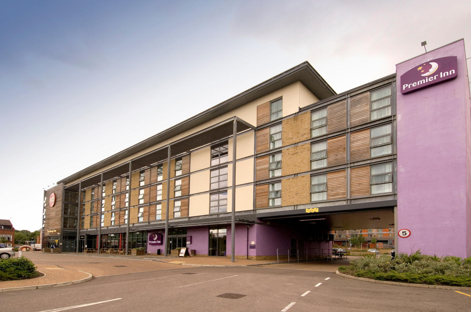 Premier Inn Watford Croxley Green