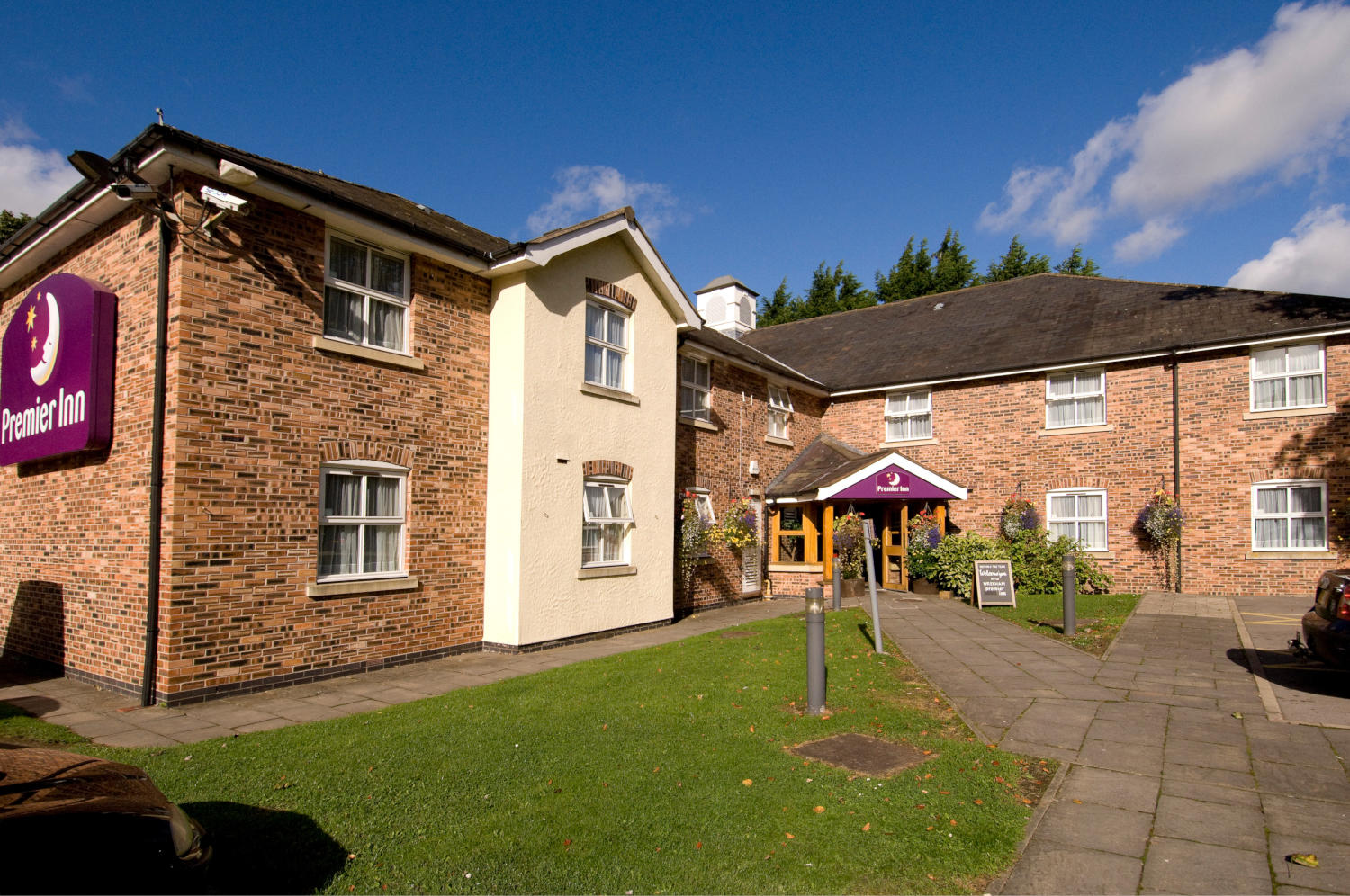 Premier Inn Wrexham North A483