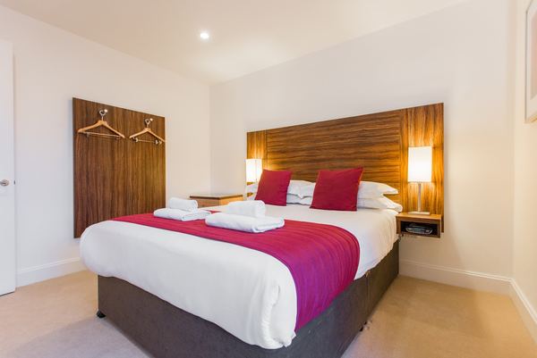 PREMIER SUITES PLUS Bristol Cabot Circus