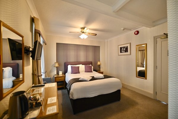Quayside Hotel