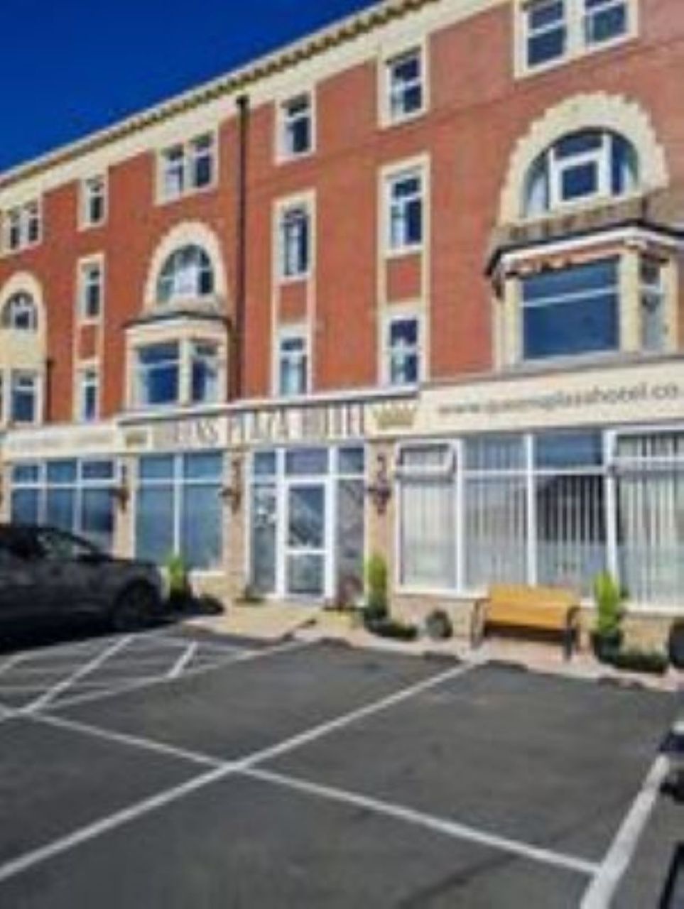Queens Plaza Hotel