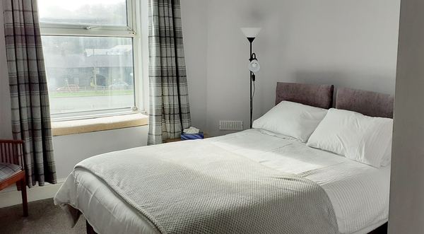 Queens Rooms
