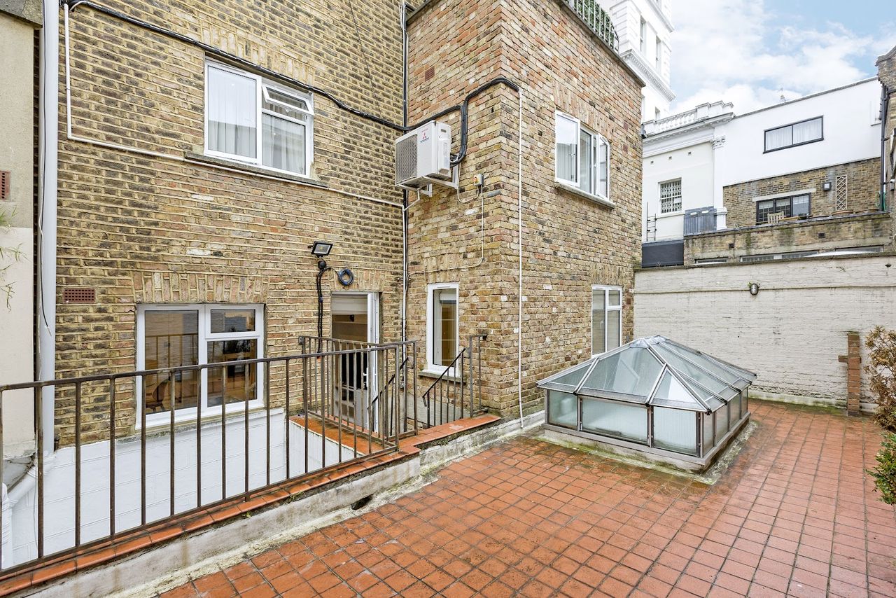 Queensgate Court