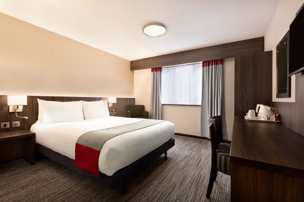 Ramada Bristol West