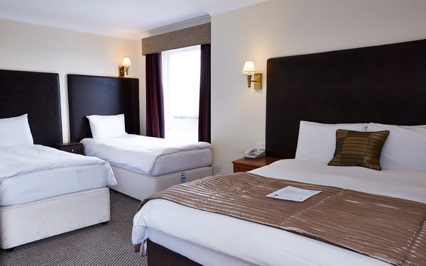 Raven Hotel by Greene King Inns