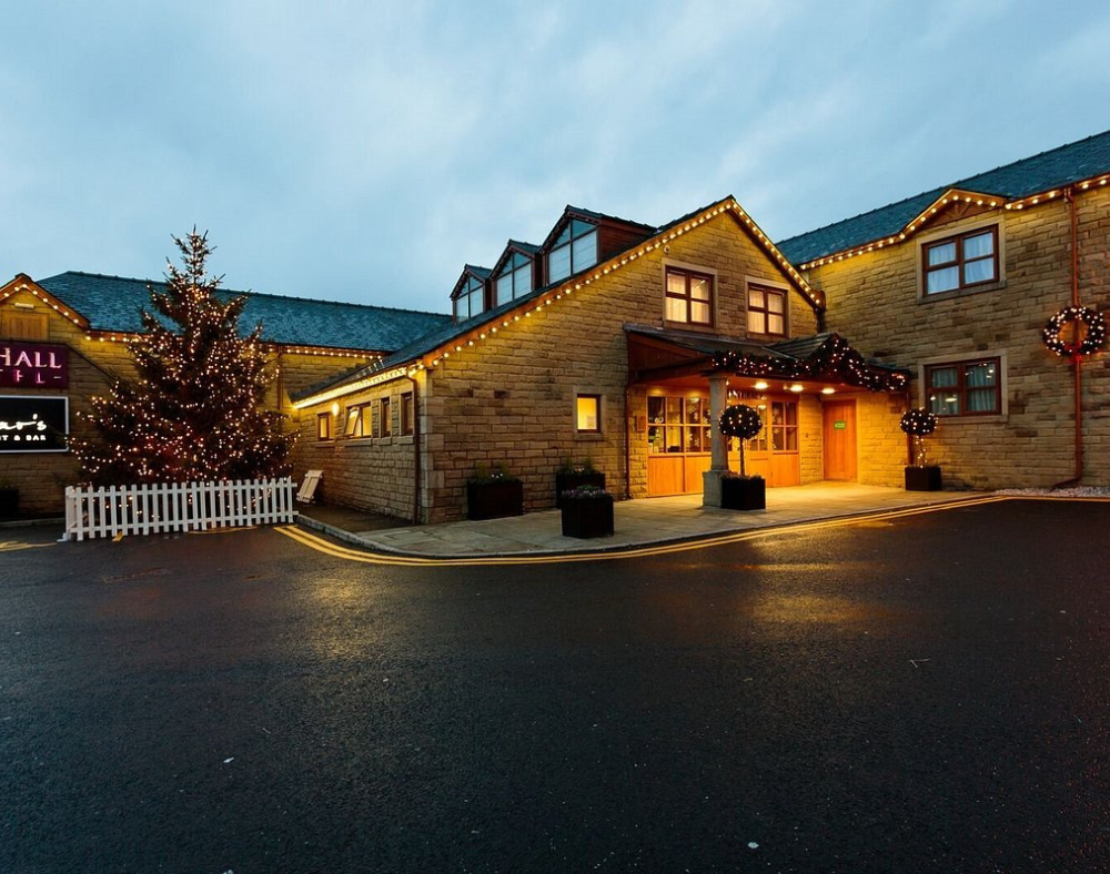 Red Hall Hotel