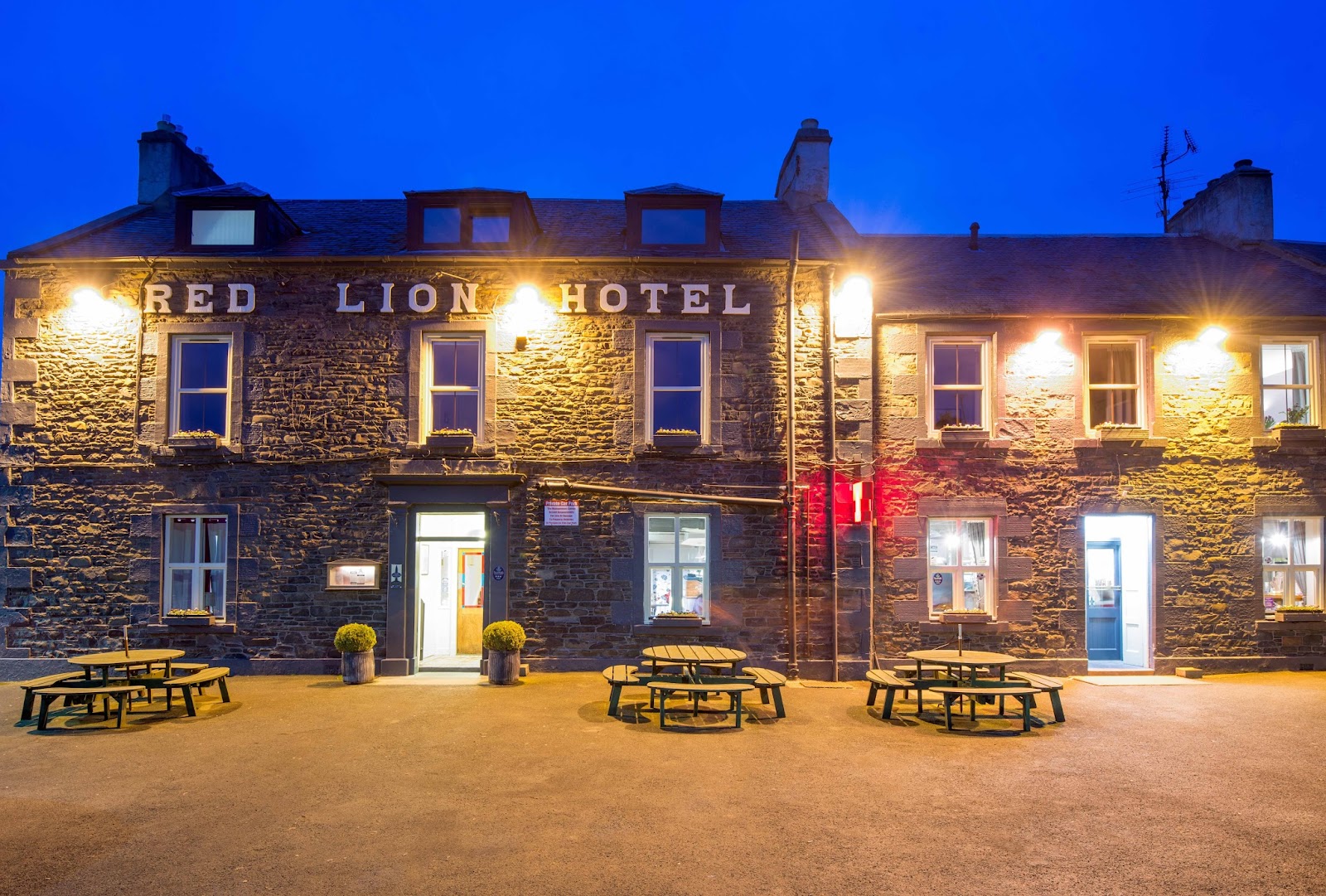 Red Lion Coorie Inn