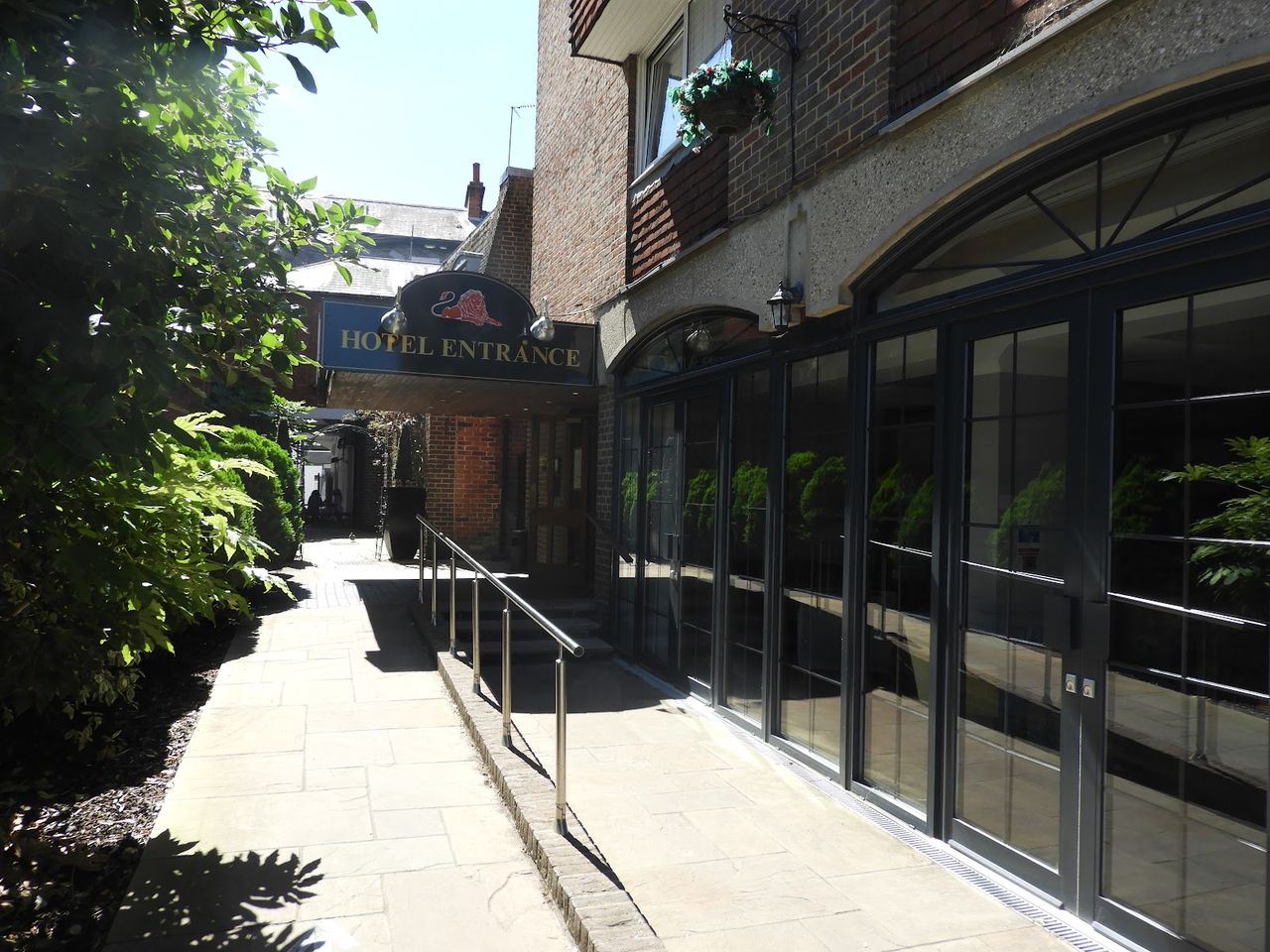 Red Lion Hotel