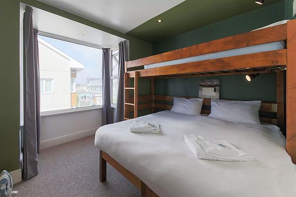 Reef Lodge