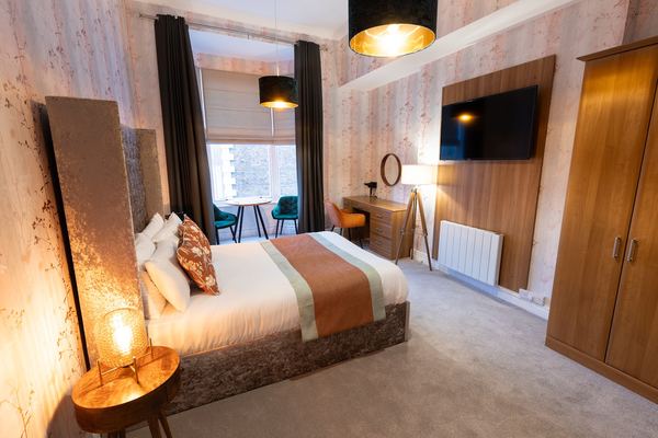 Resolution Hotel