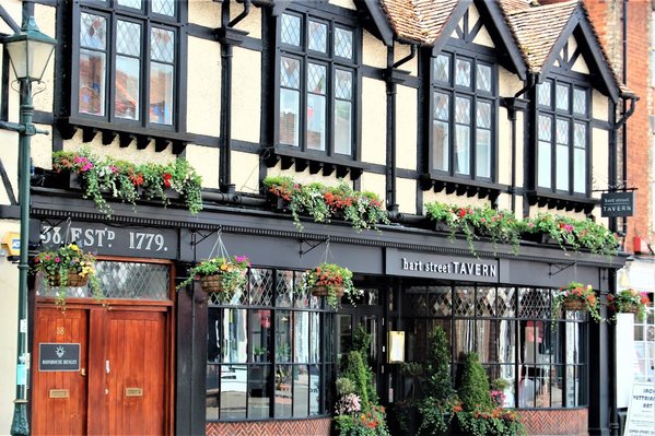 Rioshouse Henley