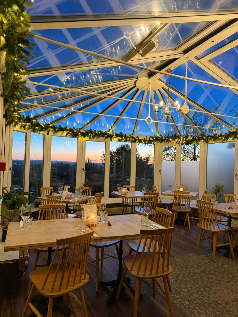 Rising Sun Pub Restaurant and Rooms