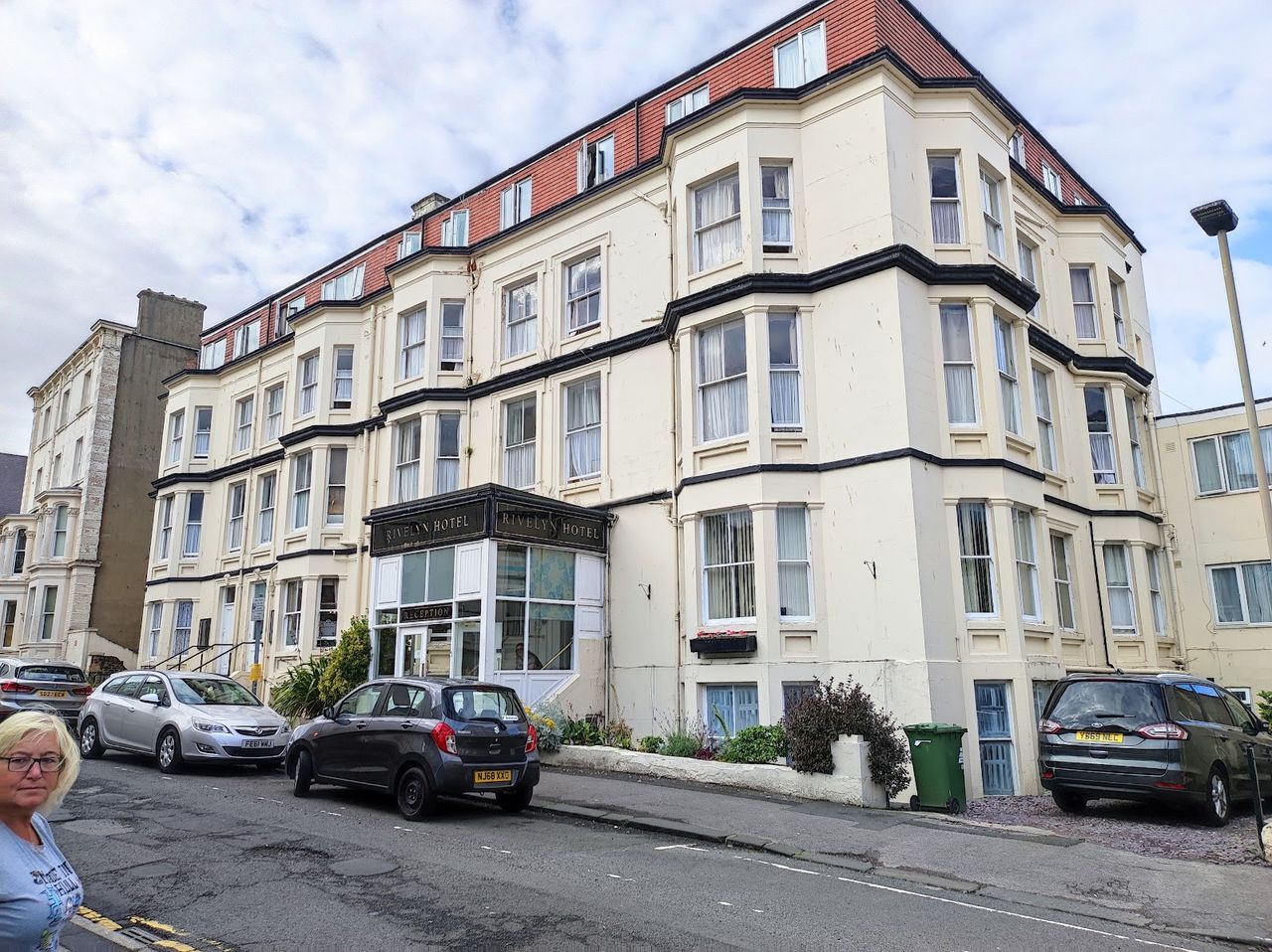 Rivelyn Hotel