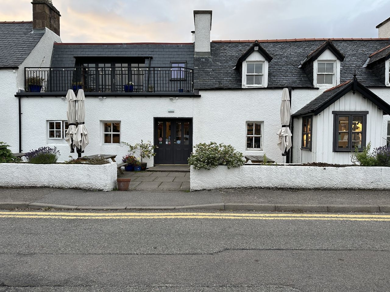 Riverside Guest House