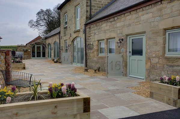 Rogerthorpe Manor Hotel