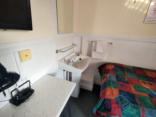 Rollason Wood Hotel