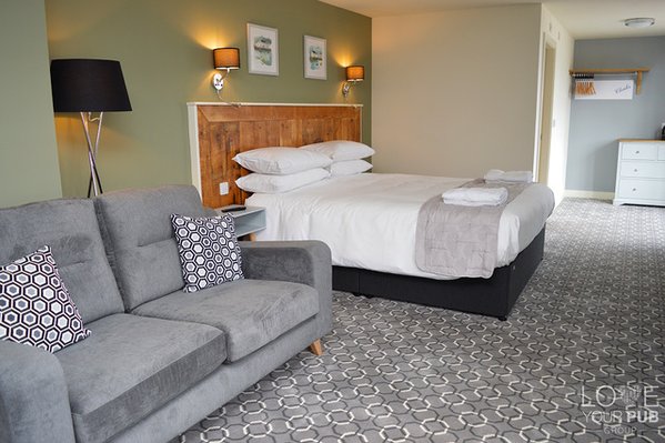 Rooms at 73