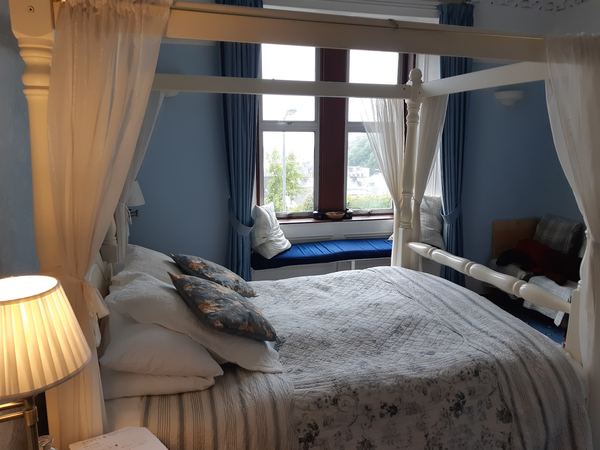 Roseneath Guest House