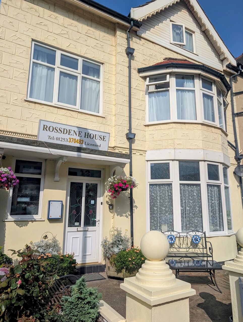 Rossdene House