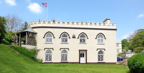 Royal Glen Hotel