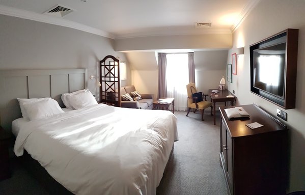Royal Hotel Kettering by Payman Club