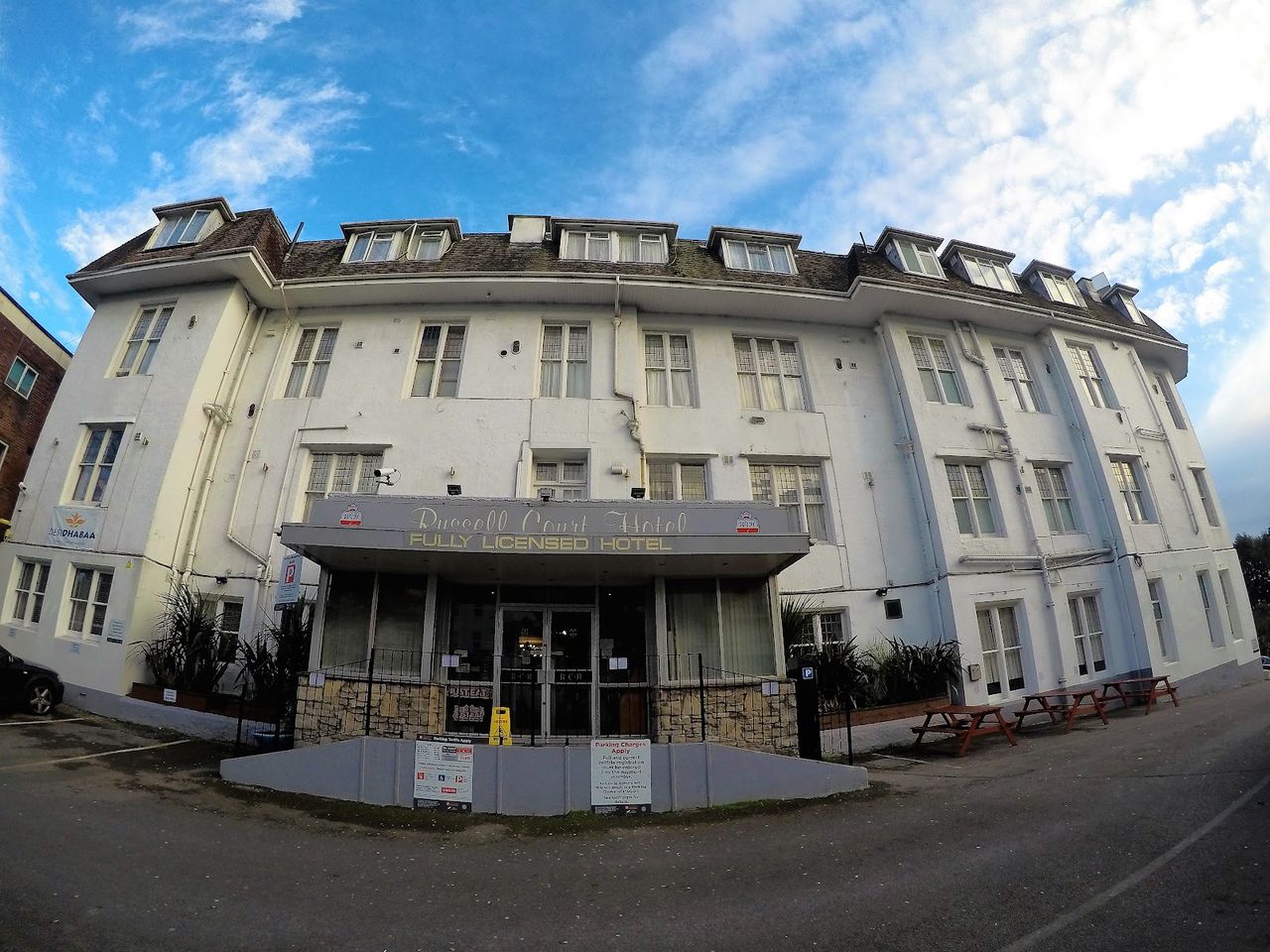 Russell Court Hotel