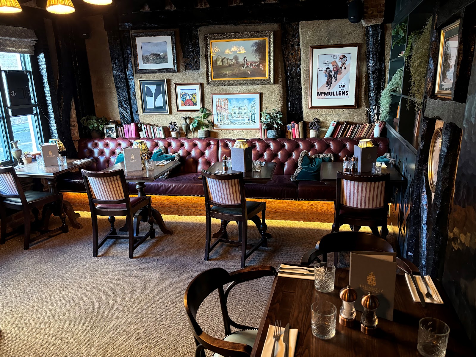 Salisbury Arms Hotel