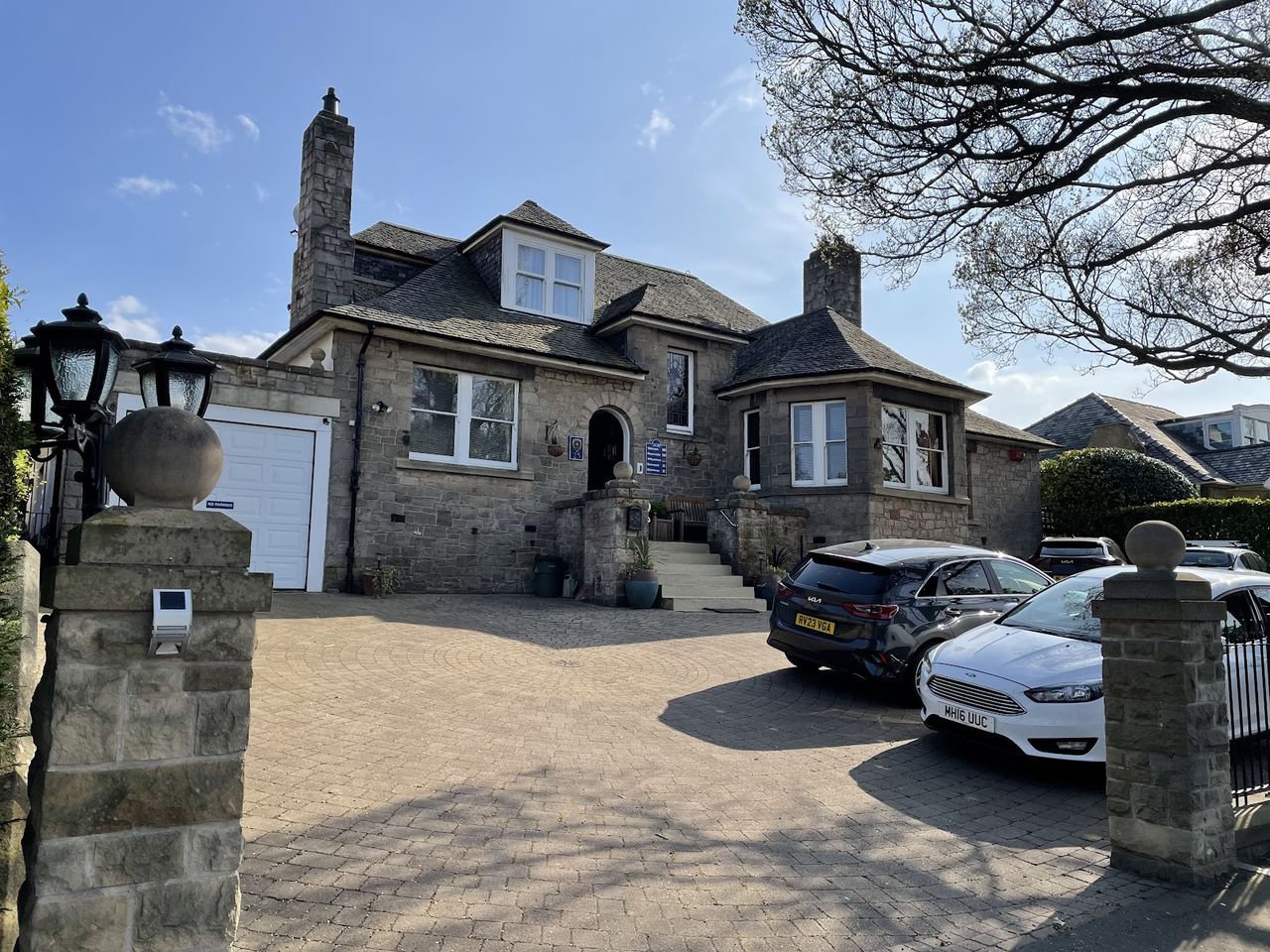 Sandilands House