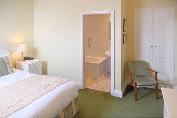 Saxonville Hotel