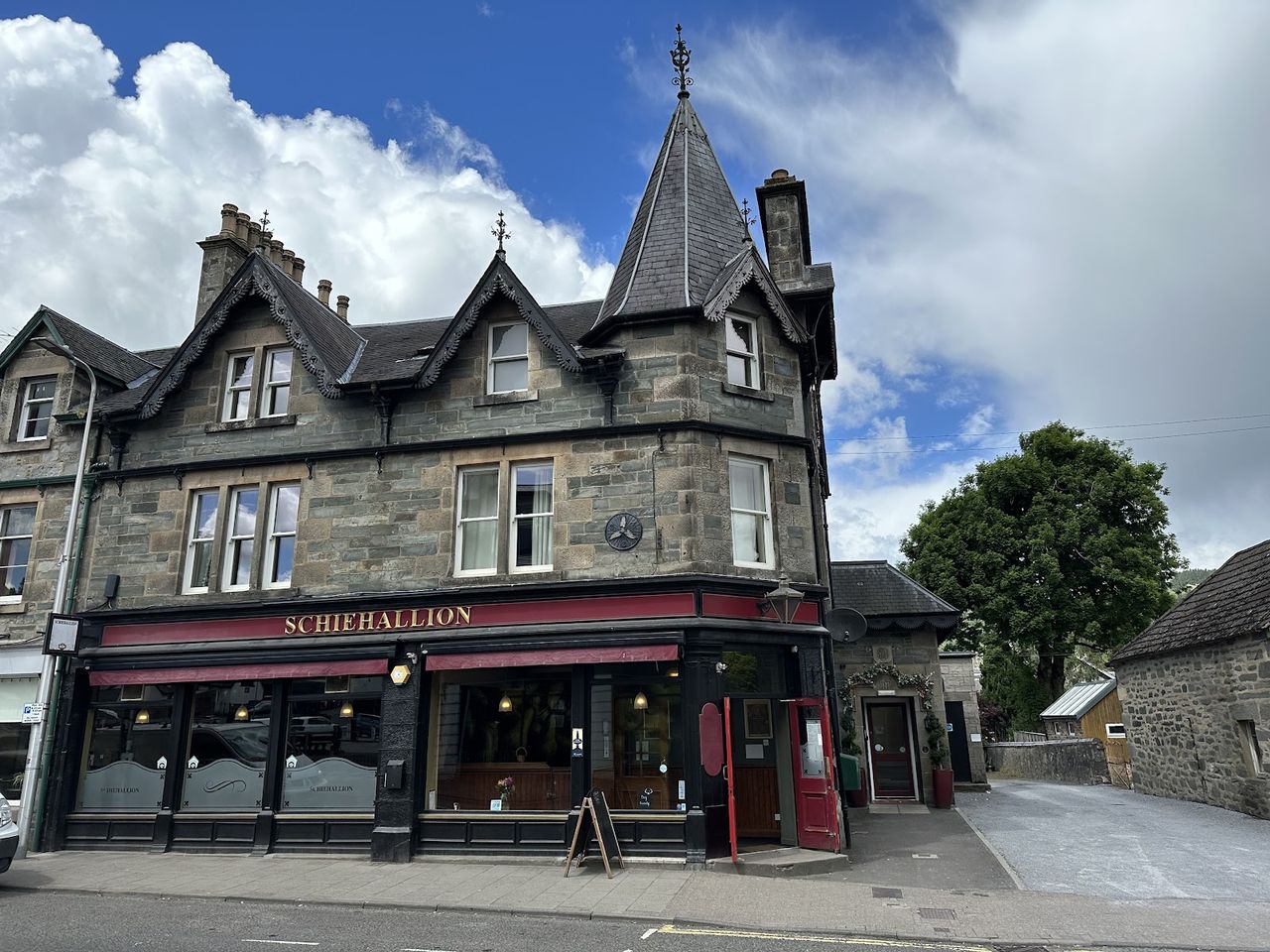 Schiehallion Hotel