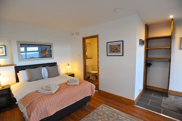 Sea View Guest House & Chalet