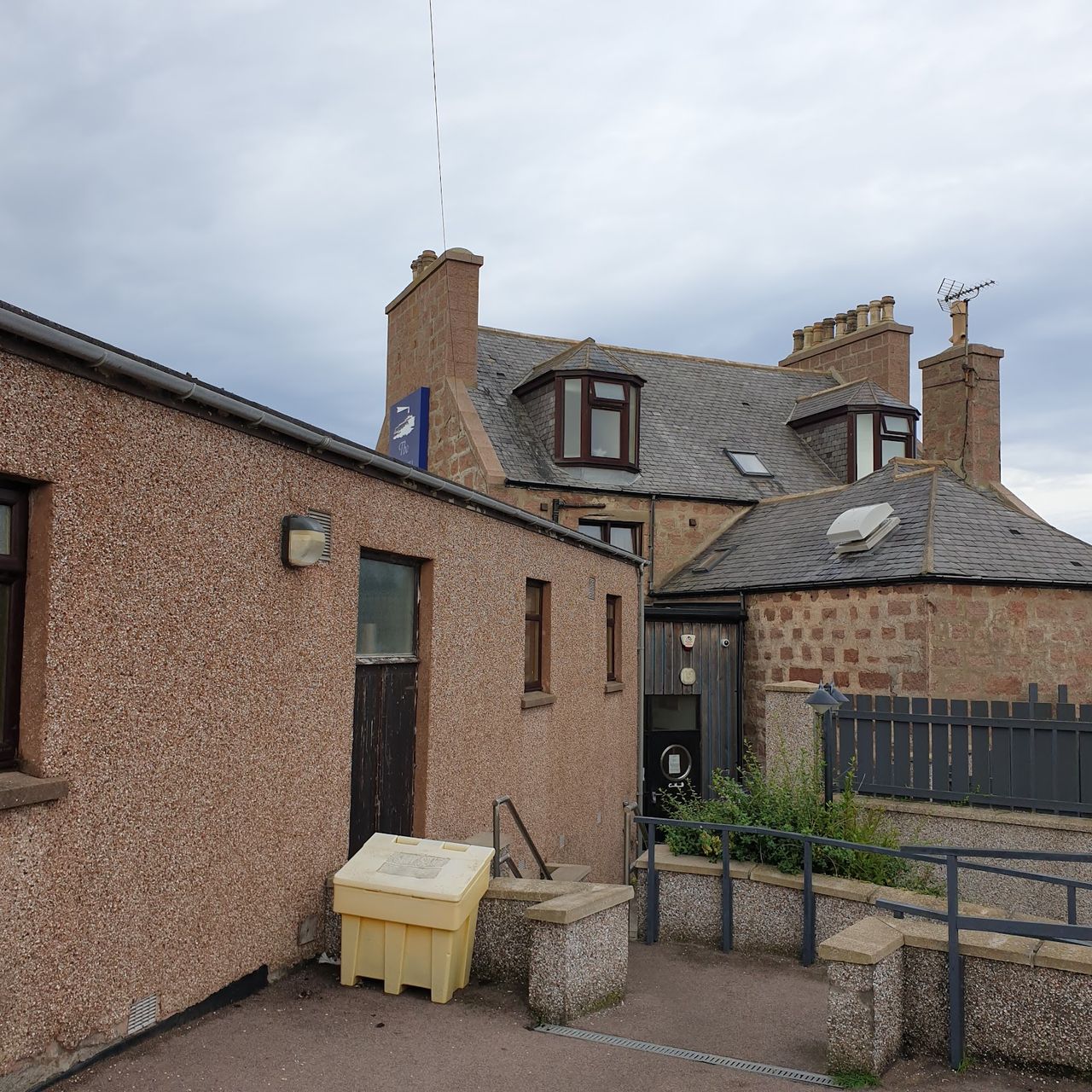 Seaview Hotel