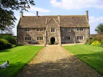 Seymours Court