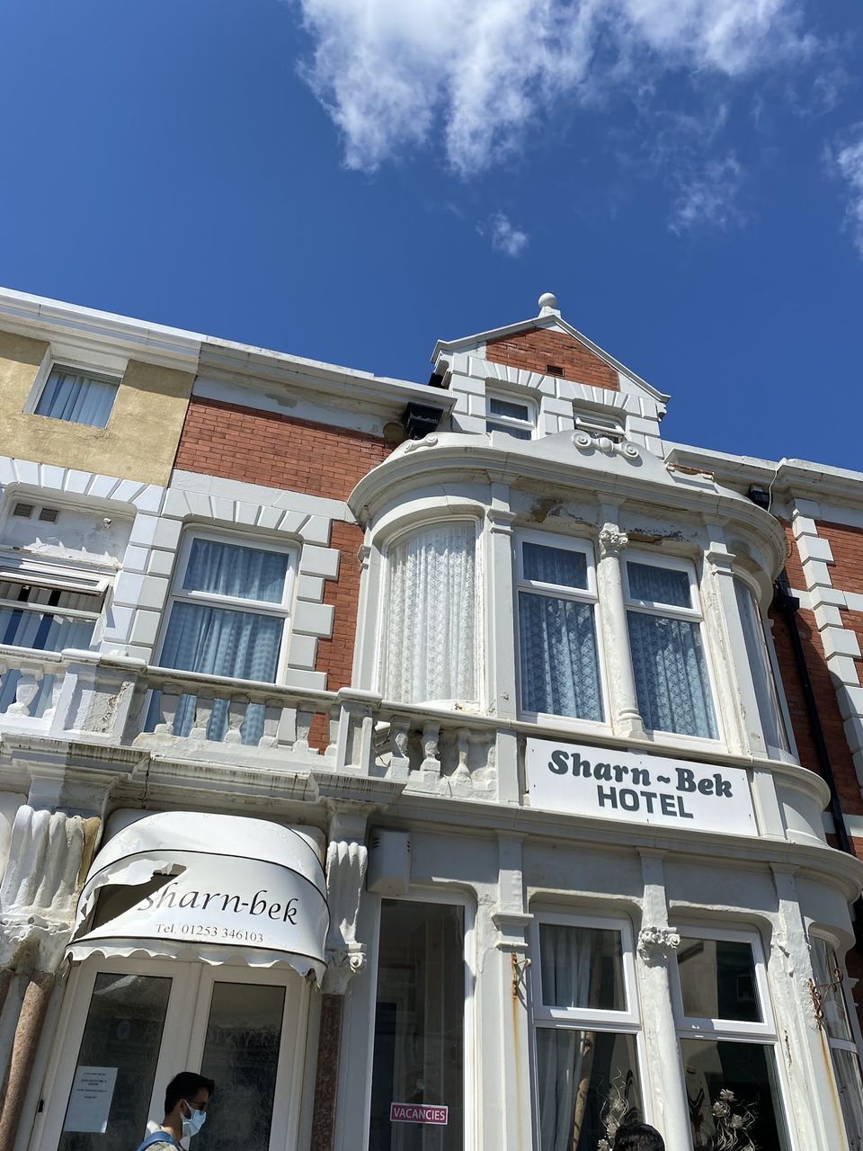 Sharn Bek Hotel