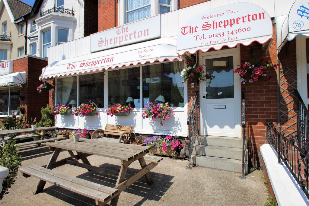 Shepperton Hotel - Bed and Breakfast