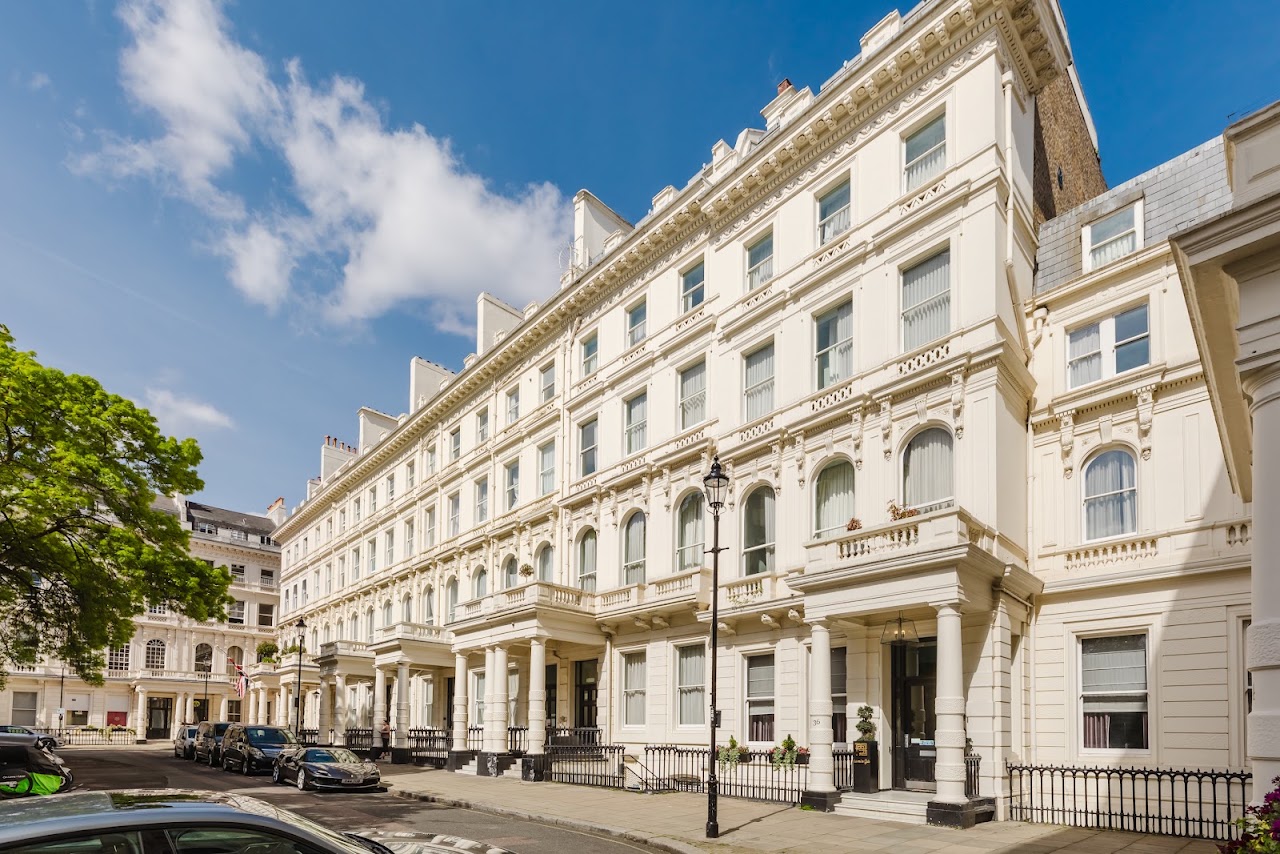 Signature Townhouse Hyde Park