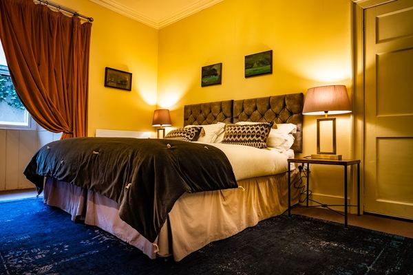 Six Brunton Place Guest House