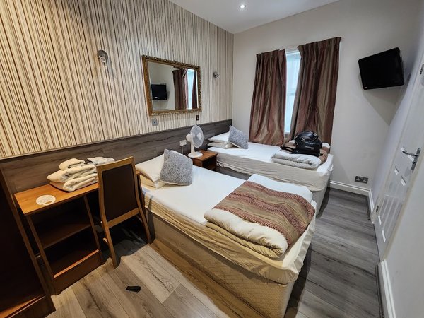 Skylark Guest House